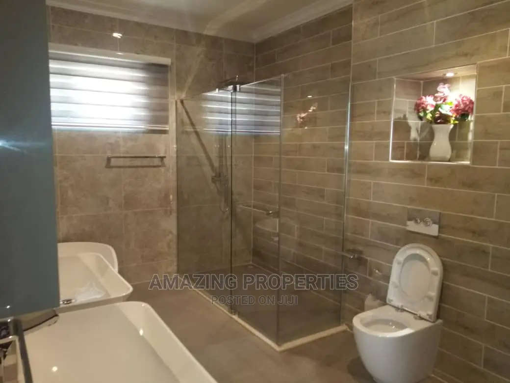 5bdrm House in @ Airport Hills
For for sale in Airport Residential Area