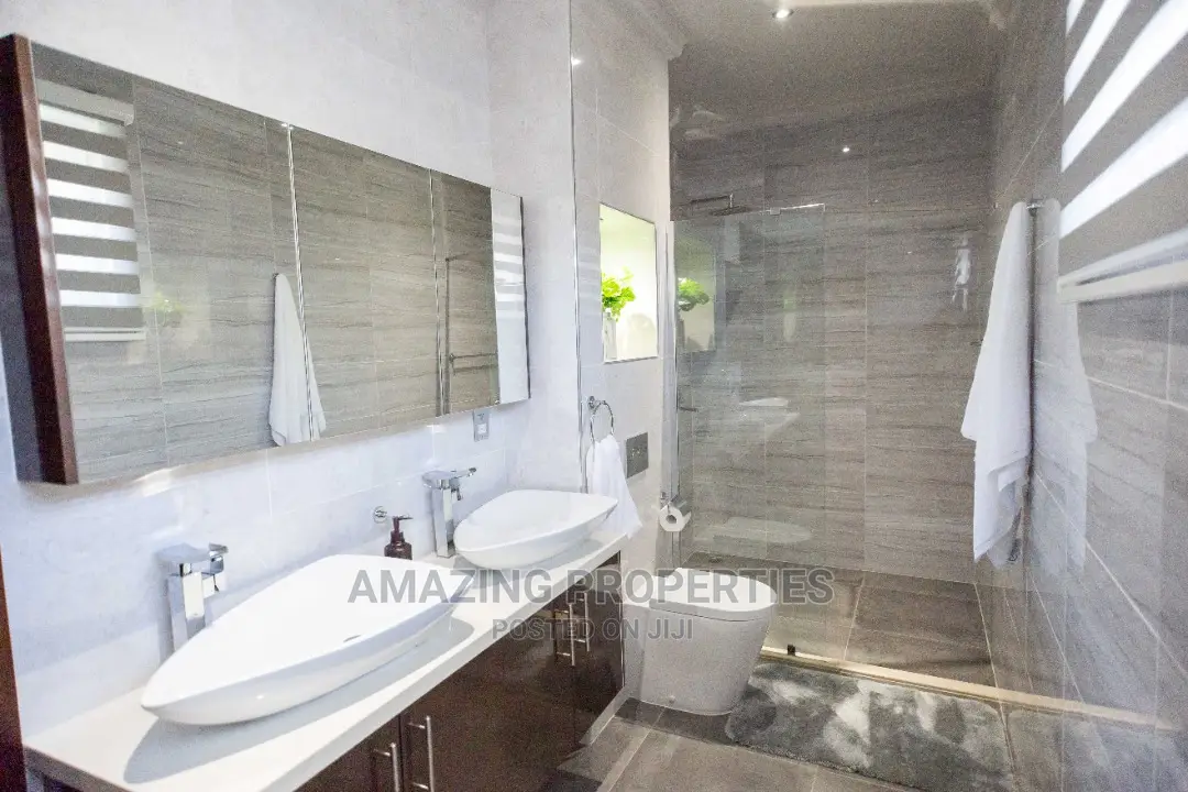 5bdrm House in Airport Hills for Sale in Airport Residential Area
