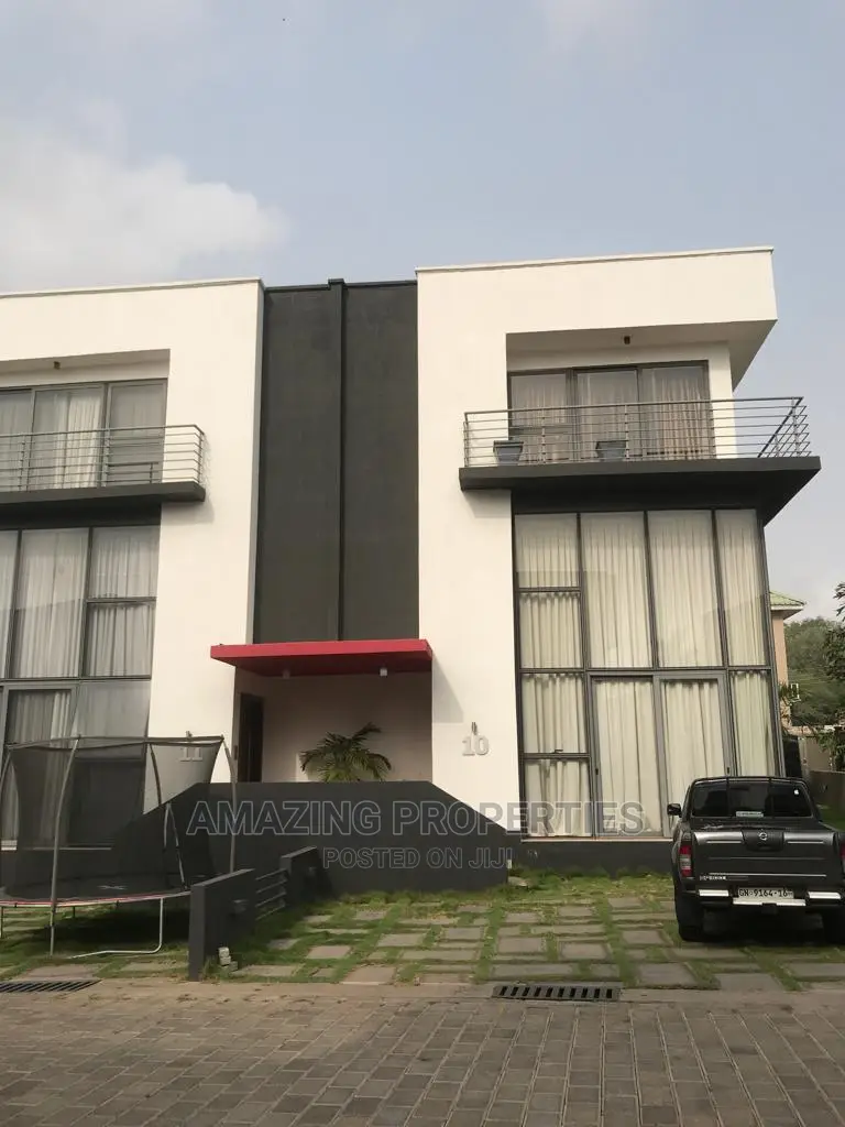 Furnished 4bdrm Townhouse/Terrace in 4 Bed House Gated for Rent in Cantonments