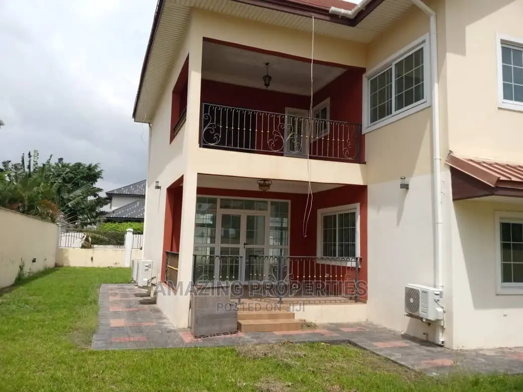 5bdrm House in for Rent 5 Bedrooms for Rent in Airport Residential Area