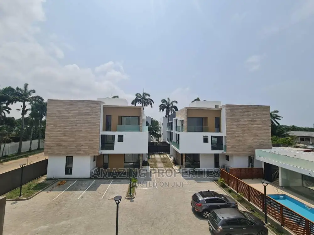 4bdrm Townhouse/Terrace in Cantonments for Rent in Cantonments