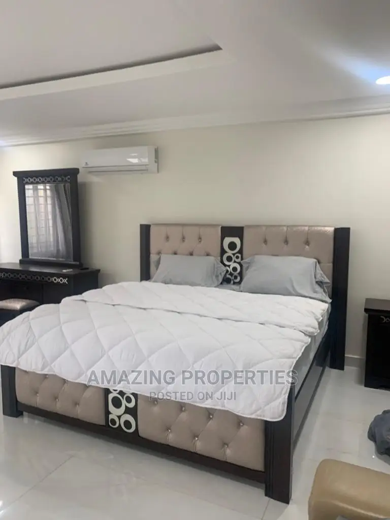 Furnished 4bdrm House in 4 Bedroom Townhouse, Cantonments for Rent in Cantonments