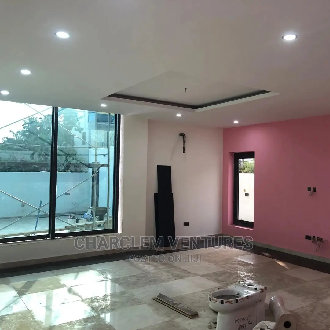 5bdrm Duplex in East Legon for Sale in East Legon