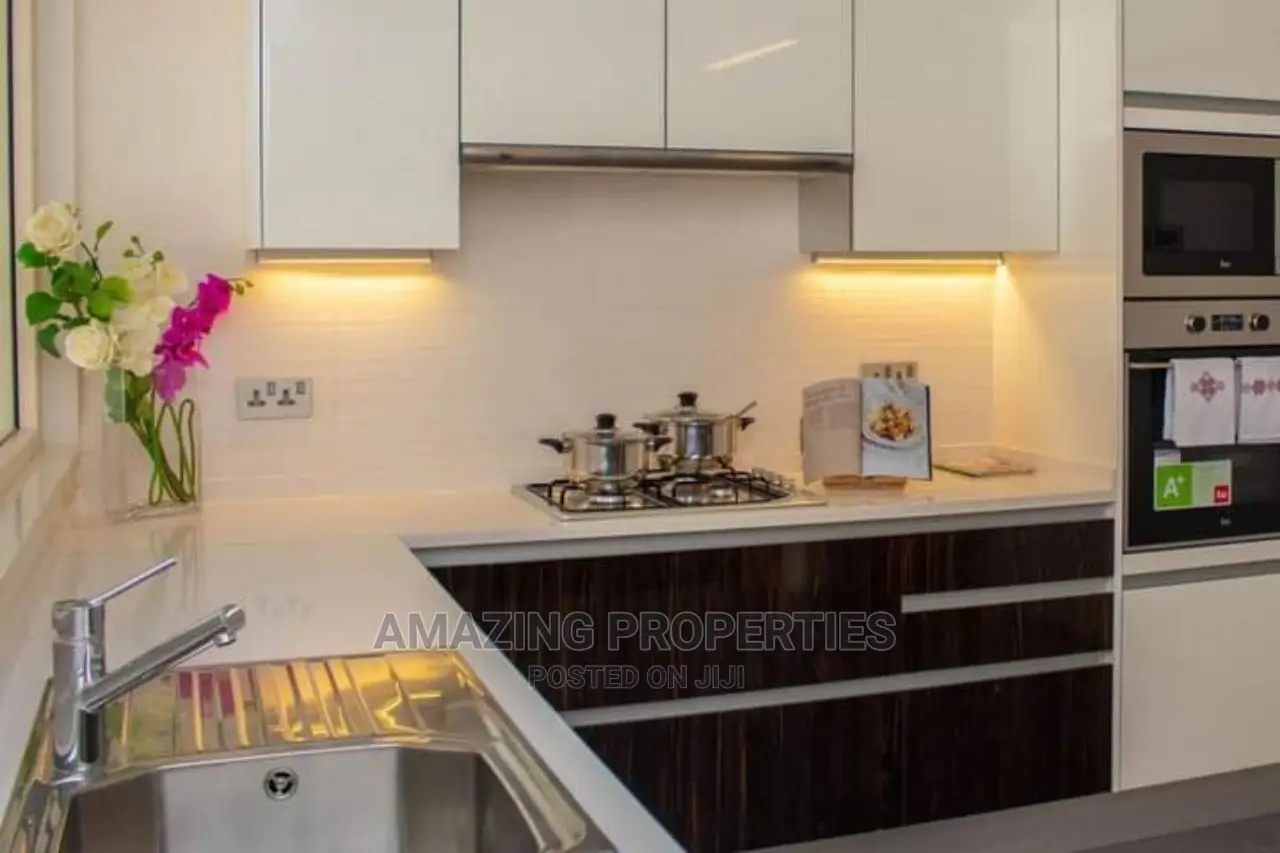 4bdrm Townhouse/Terrace in Cantonments for Rent in Cantonments
