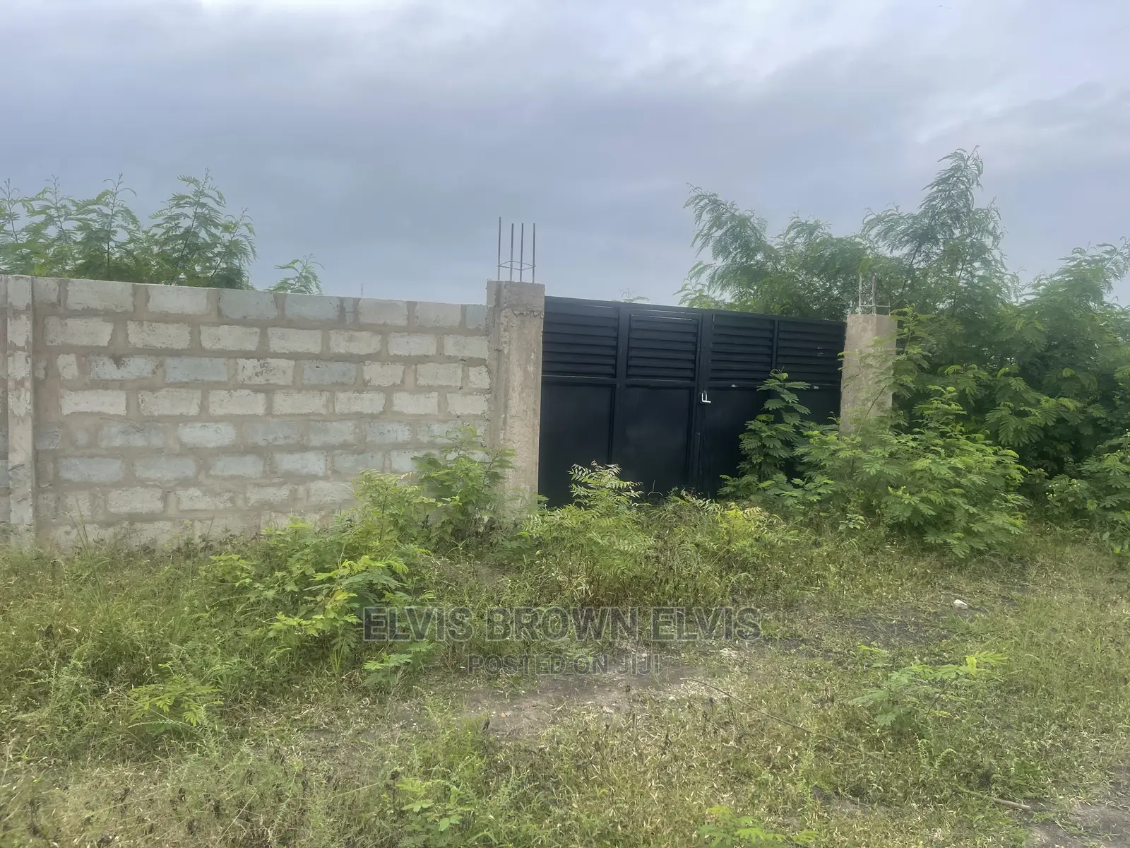 One Plot of Land for Sale With Walled and Gate at Trasacco in East Legon
