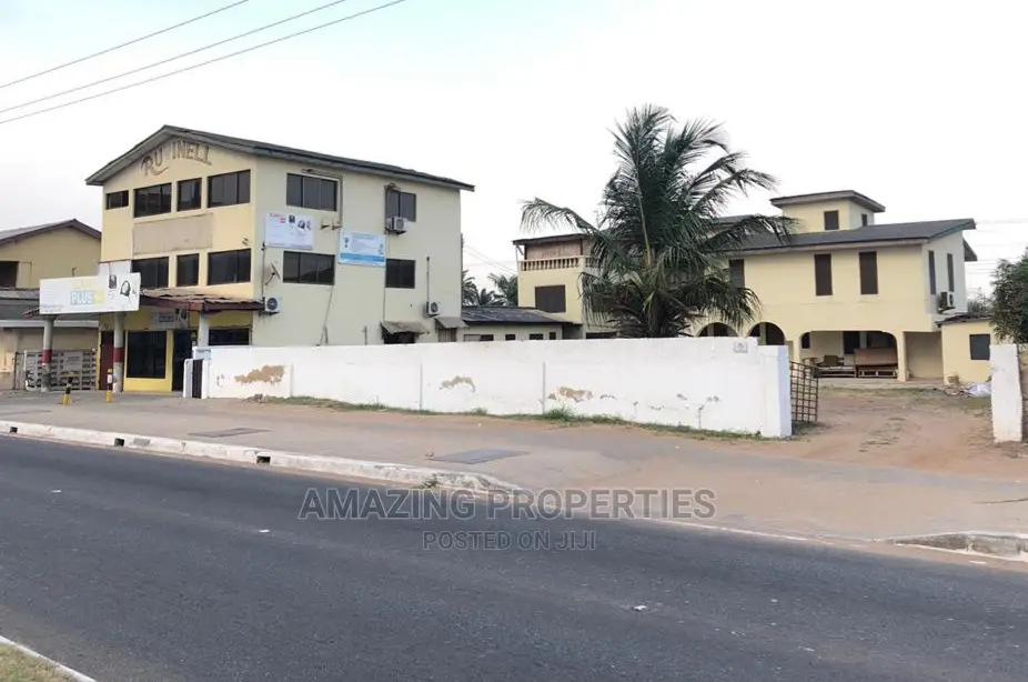 Commercial Property for Sale at La Trade Fair in Trade Fair