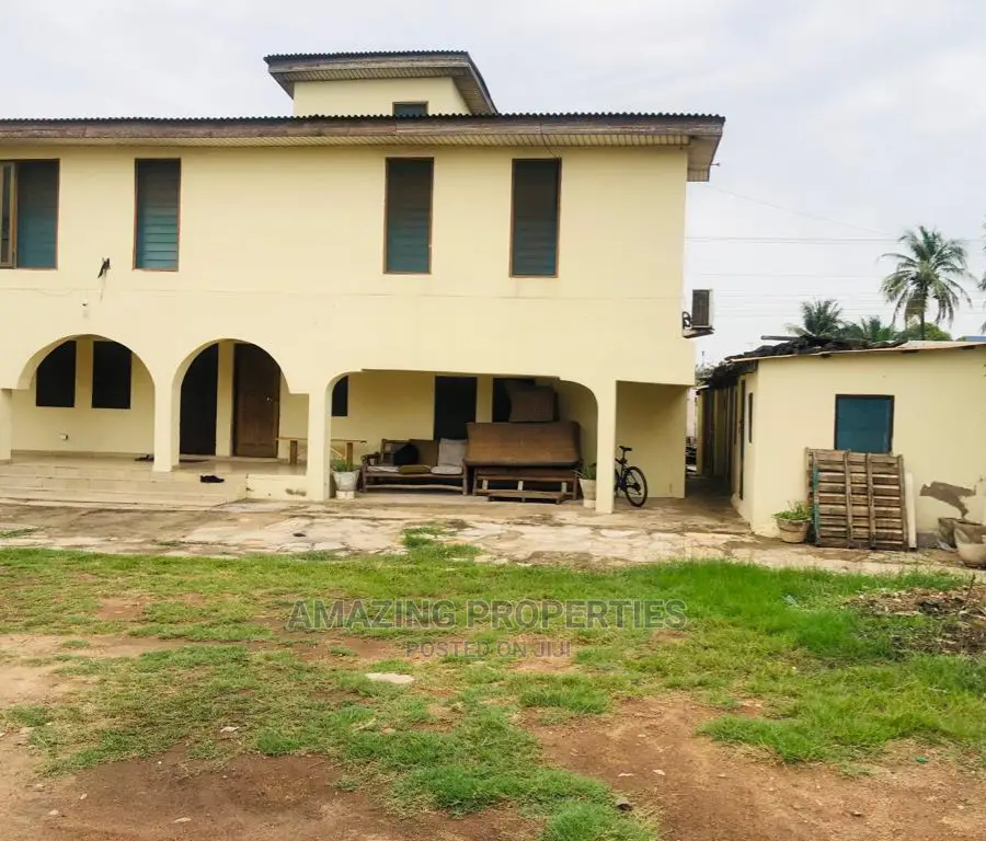 Commercial Property for Sale at La Trade Fair in Trade Fair