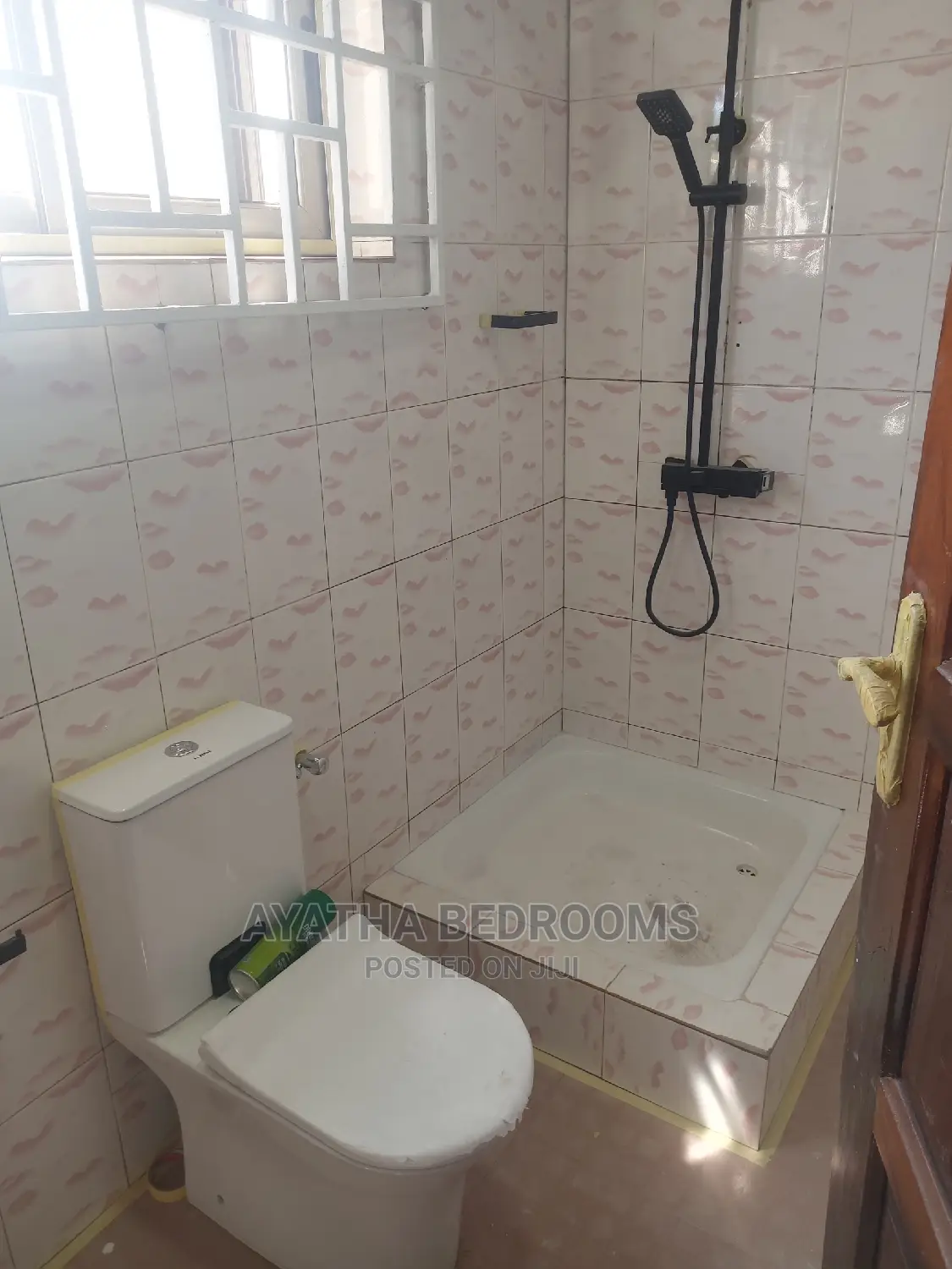 2bdrm Apartment in Ayathar Bedroom, Ledzokuku-Krowor for Rent in Ledzokuku-Krowor