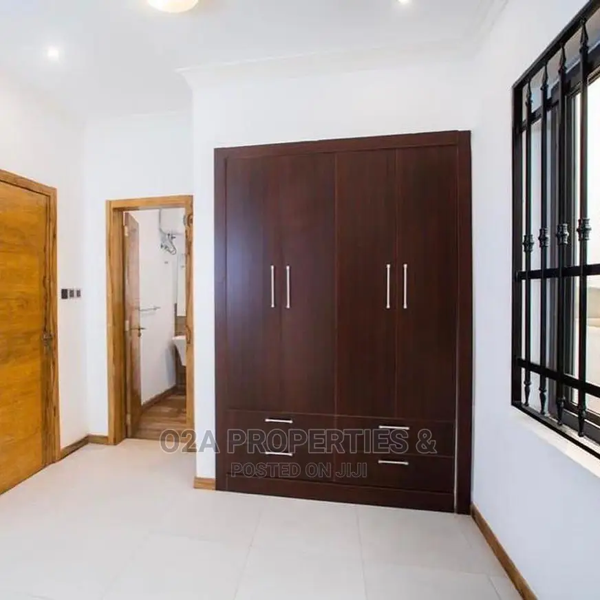 4bdrm House in Baatsona Total for sale in Baatsona Total