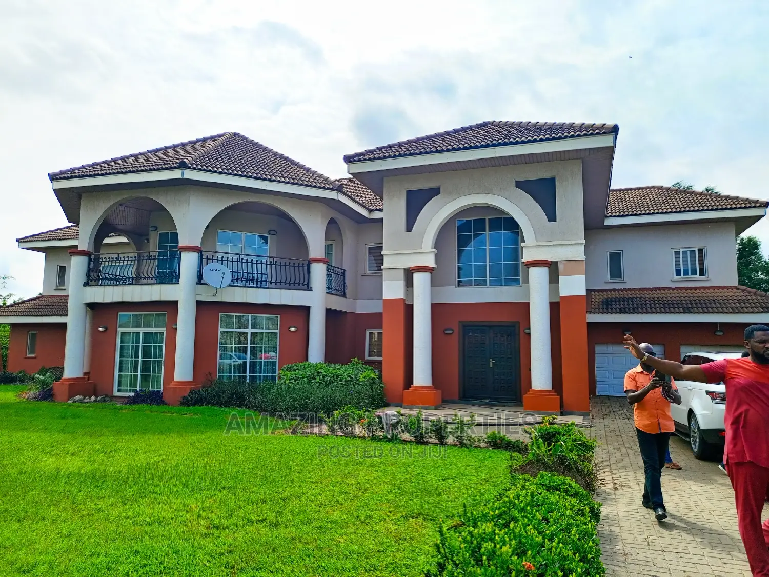 5bdrm House in East Legon for sale in East Legon