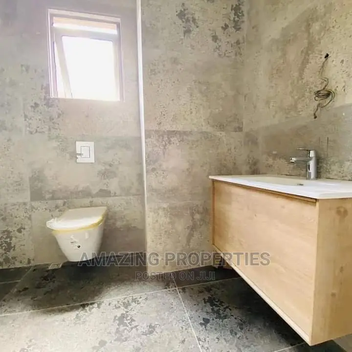 5bdrm House in Trassaco ,East Legon for sale in East Legon