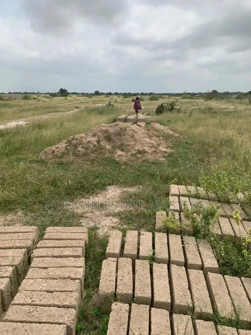 Plot for Sale by Estate Masters Ltd. in Tema Metropolitan