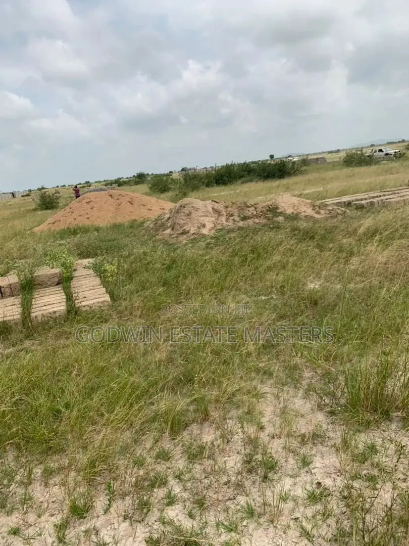 Plot for Sale by Estate Masters Ltd. in Tema Metropolitan
