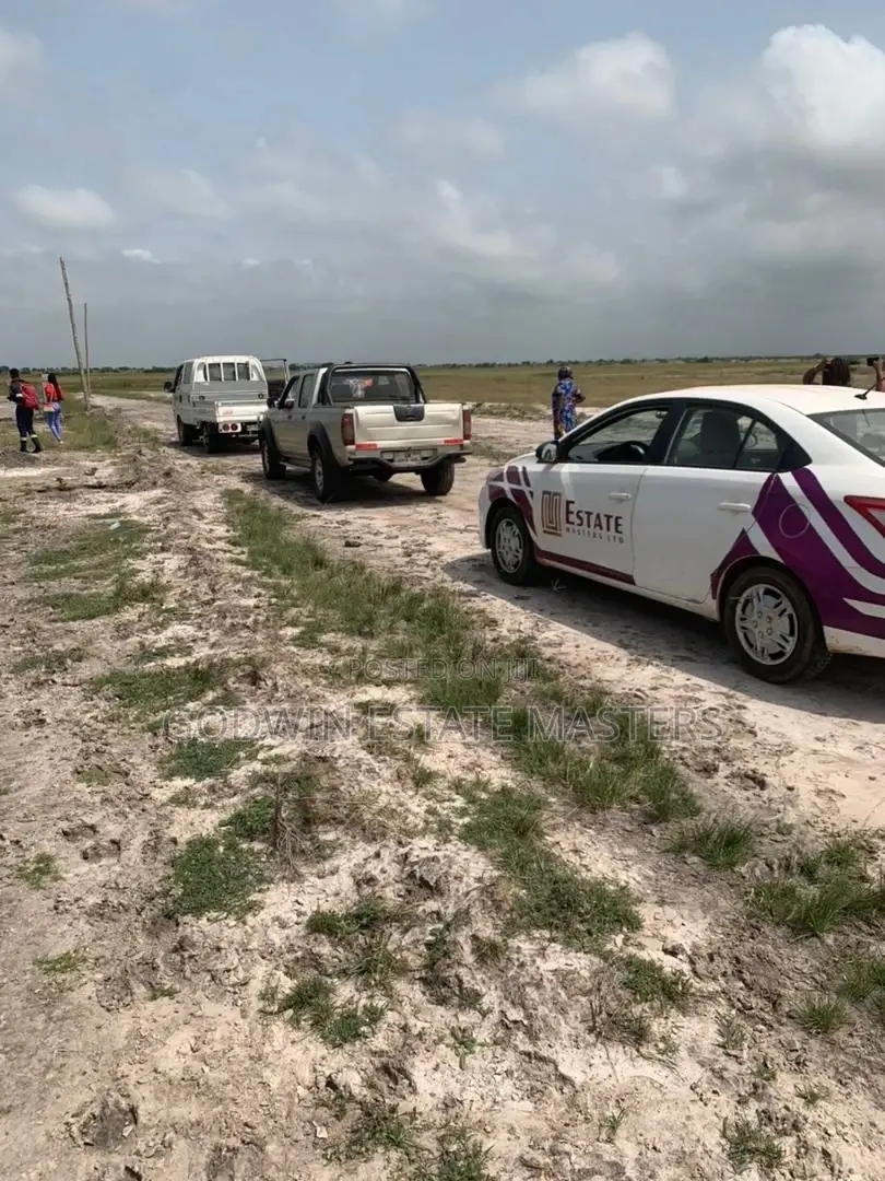Get a Genuine Plot Today in Tema Metropolitan