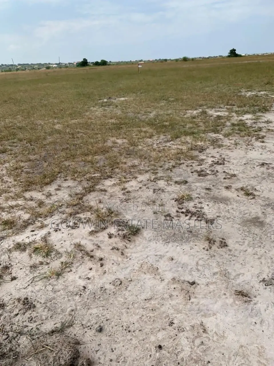 Land for Residential Use for Sale in Tema Metropolitan