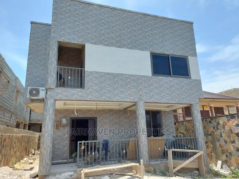 3bdrm House in East Airport for Rent in Airport Residential Area