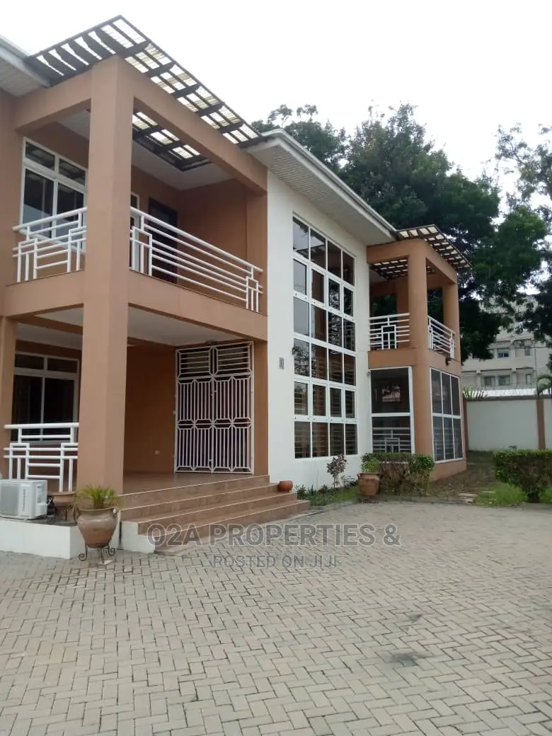 5bdrm House in Hospital Area for Rent in Hospital Area