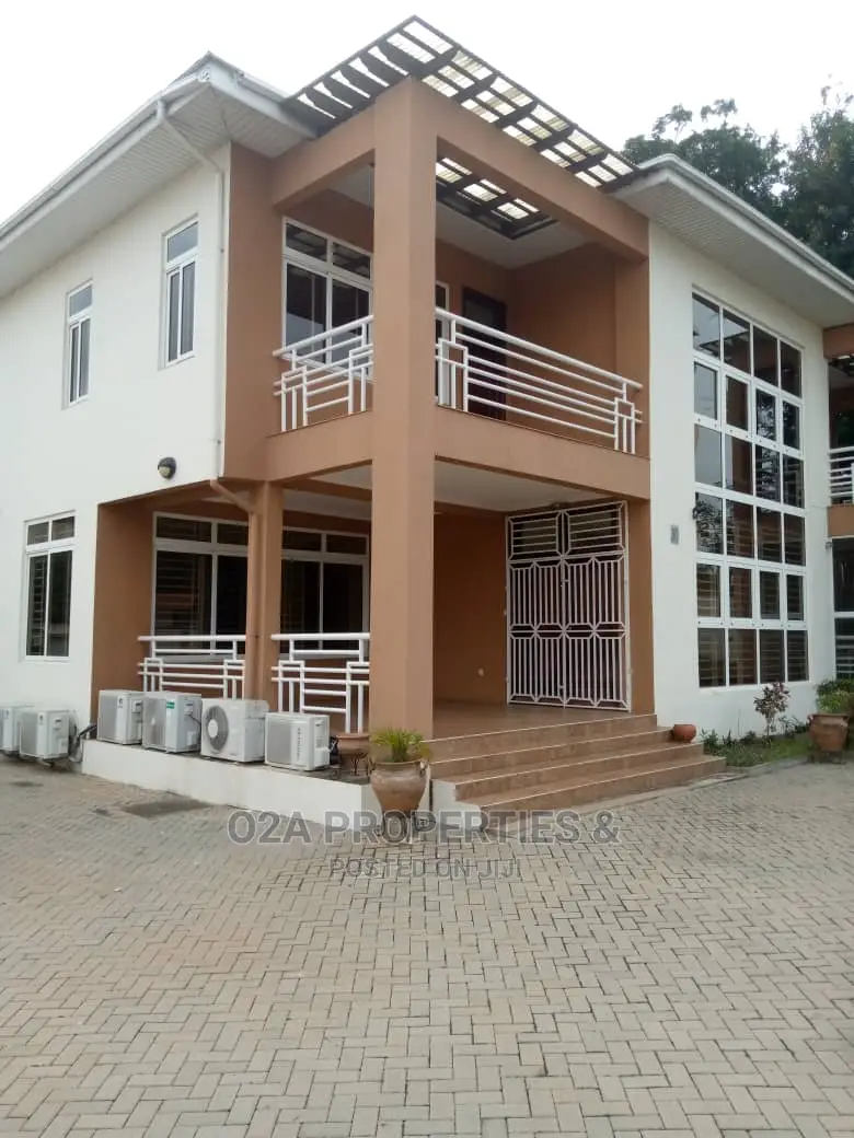 5bdrm House in Hospital Area for Rent in Hospital Area