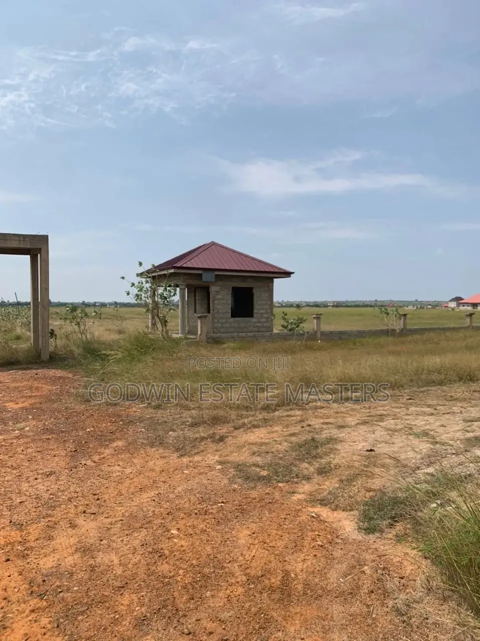 Genuine Gated Esate Plot for Sale. in Tema Metropolitan