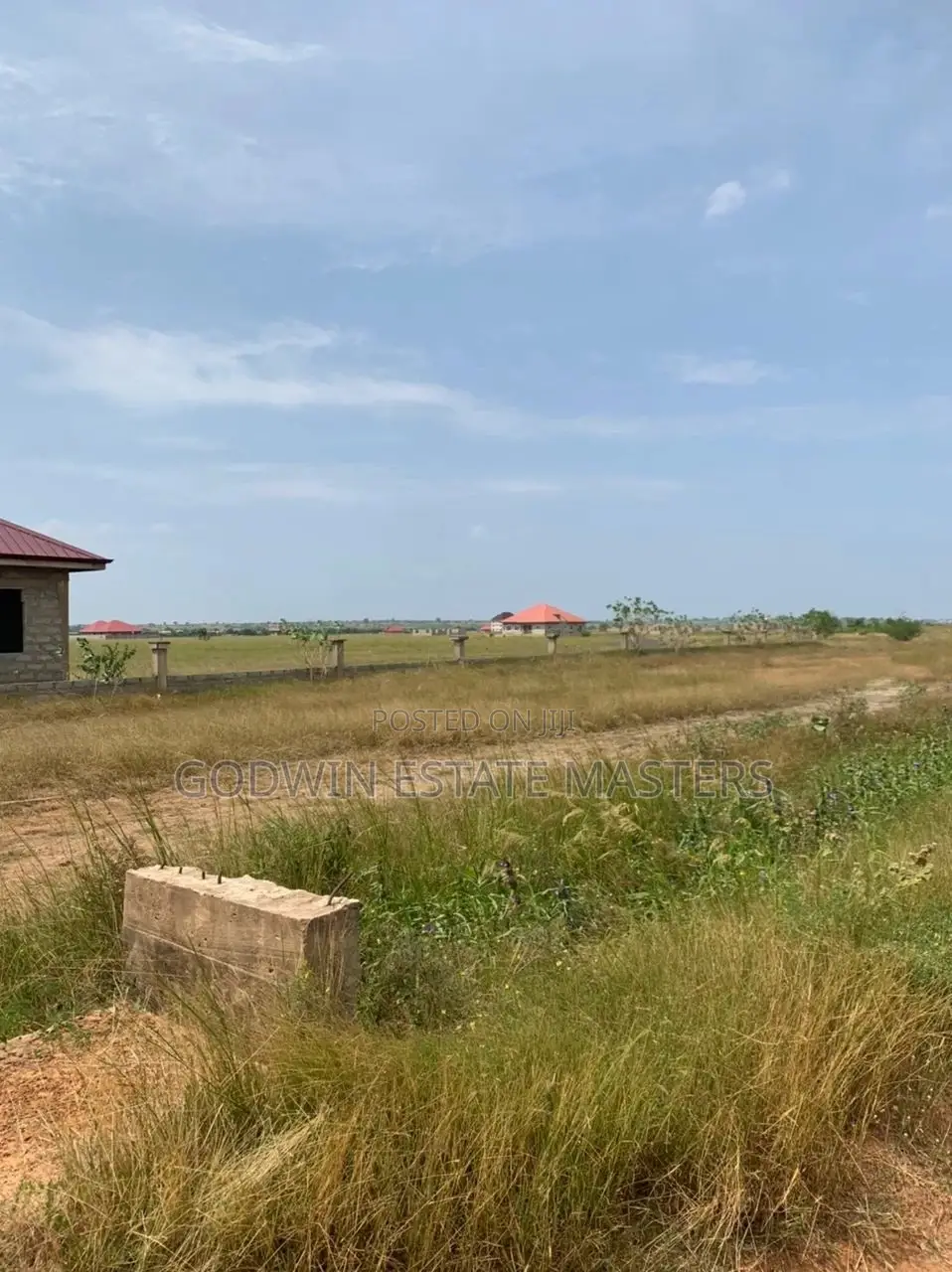 Genuine Gated Esate Plot for Sale. in Tema Metropolitan