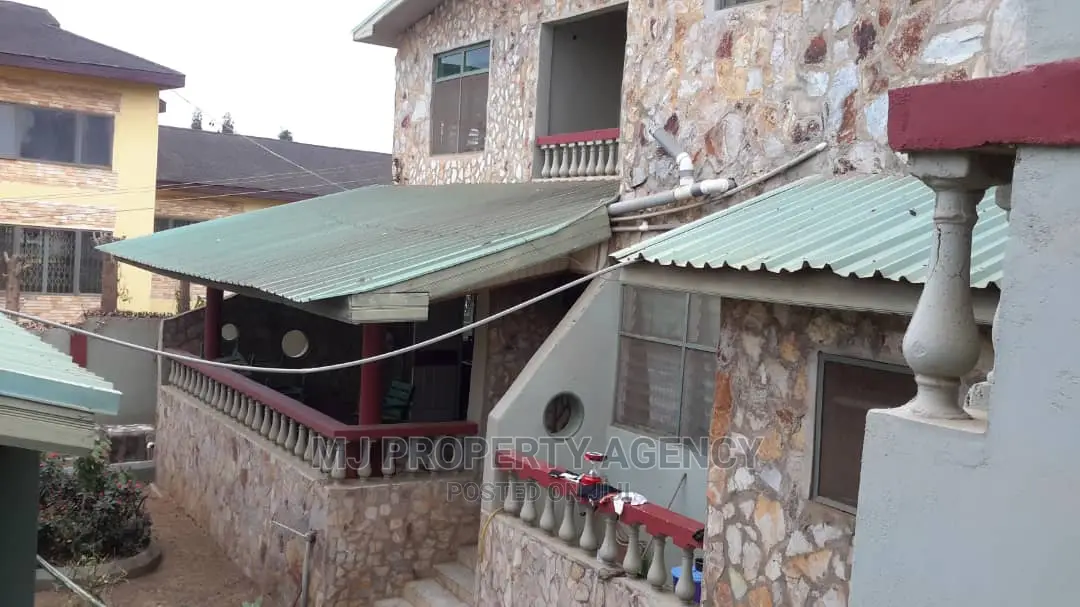 24 Bedroom House Around Gimpa in North Legon