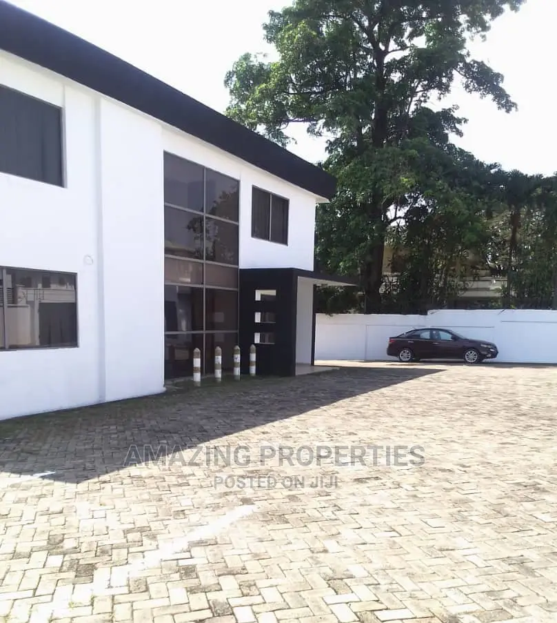 2700sqm Office Space for Dzorwulu in Dzorwulu