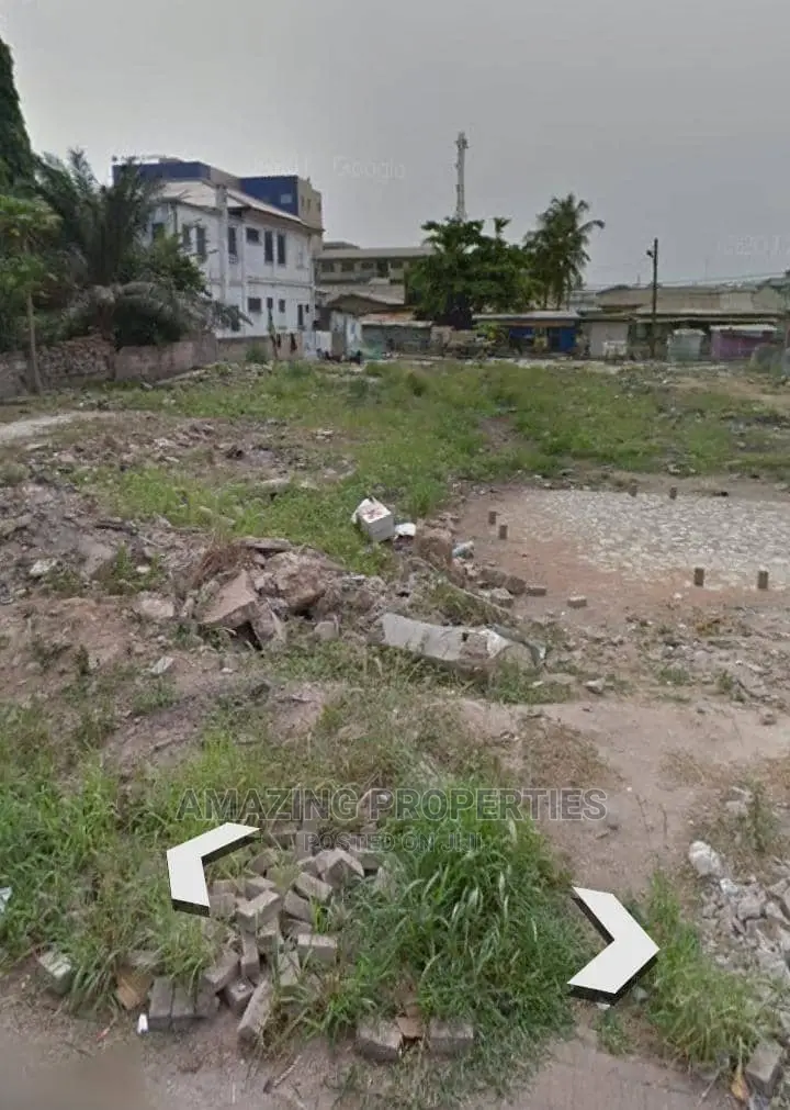 12 Plots of Land Around Dansoman Liberty Stadium for Sale. in Dansoman