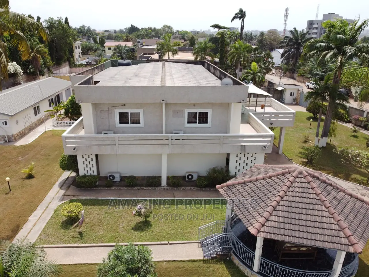 For Sale 5bed Office Boys Qt Between Airport and Dzorwulu in Dworwulu