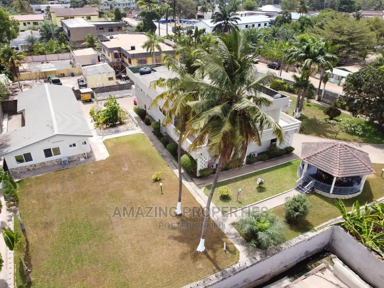 For Sale 5bed Office Boys Qt Between Airport and Dzorwulu in Dworwulu