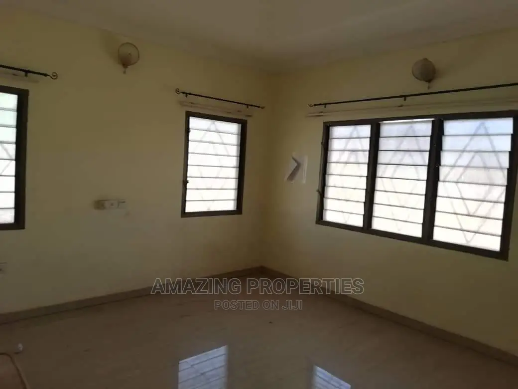 Office for Rent 5bed House 3boys Qt Airport Residential Area in Airport Residential Area