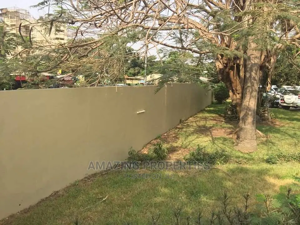 Office for Rent 5bed House 3boys Qt Airport Residential Area in Airport Residential Area