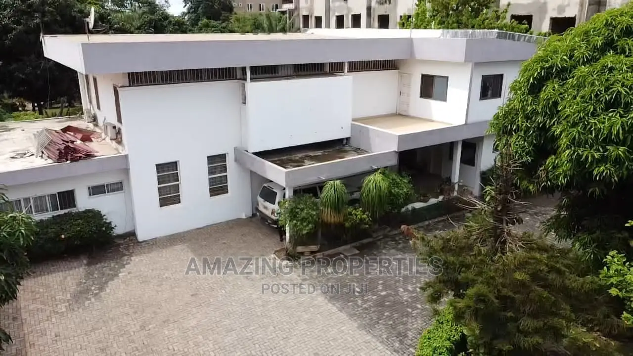 Office for Rent 5bed /3bed Boys Qut Airport Residential Area in Airport Residential Area