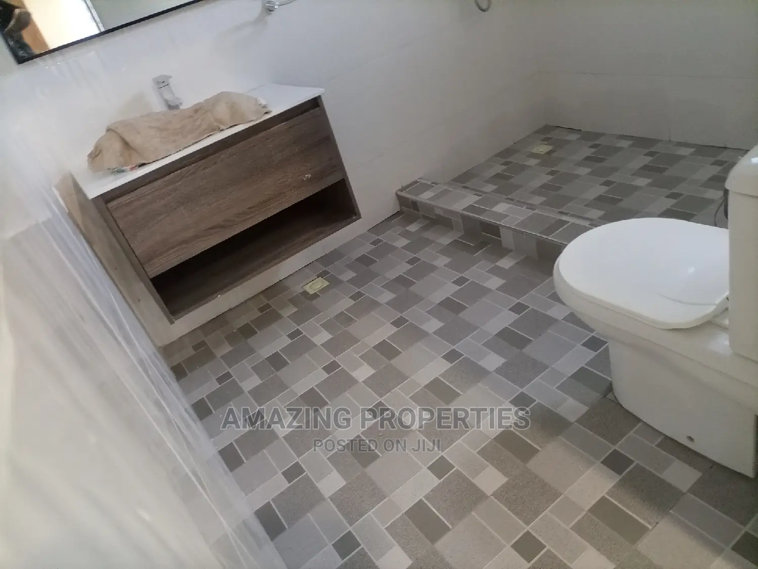 3bdrm House in for Sale 3 Bedrooms for Sale in Spintex