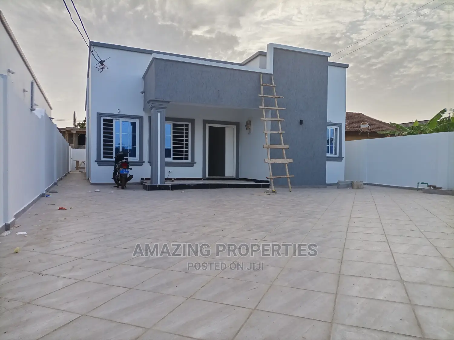 3bdrm House in for Sale 3 Bedrooms for Sale in Spintex