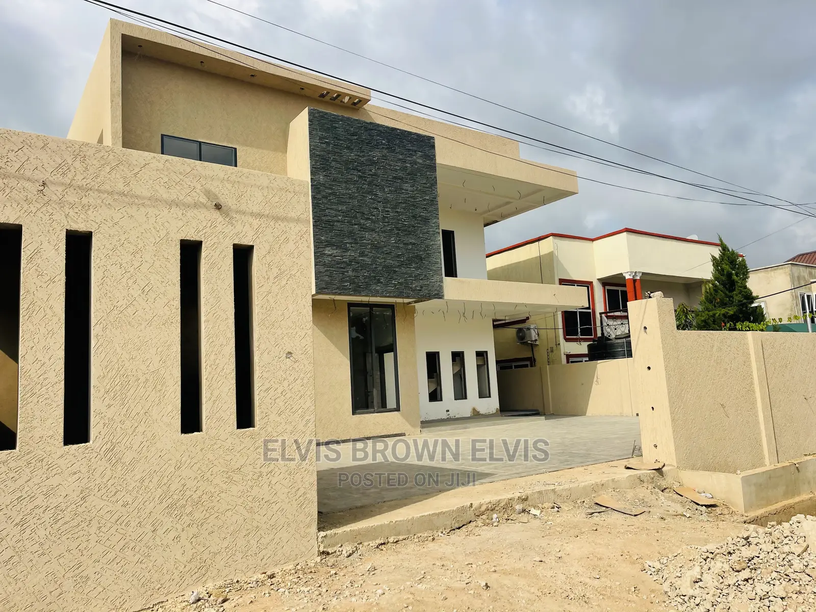 4bdrm Mansion in Living Large, East Legon for Sale in East Legon