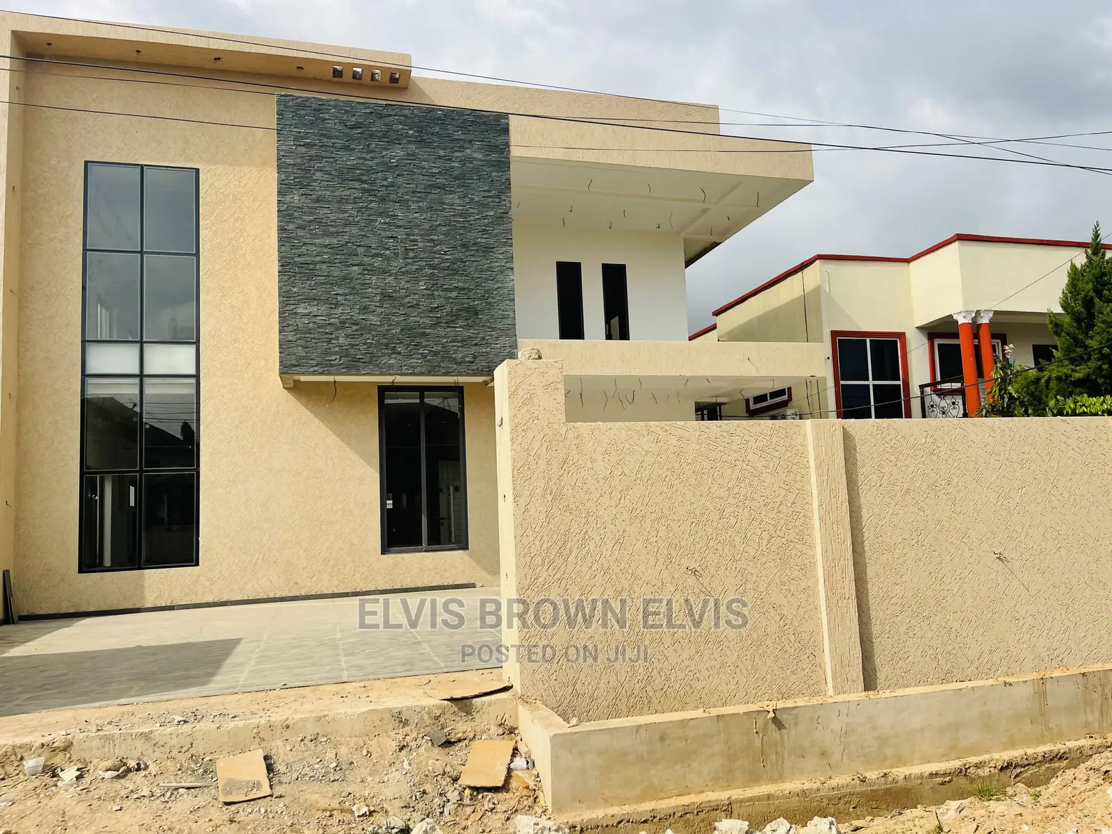 4bdrm Mansion in Living Large, East Legon for Sale in East Legon