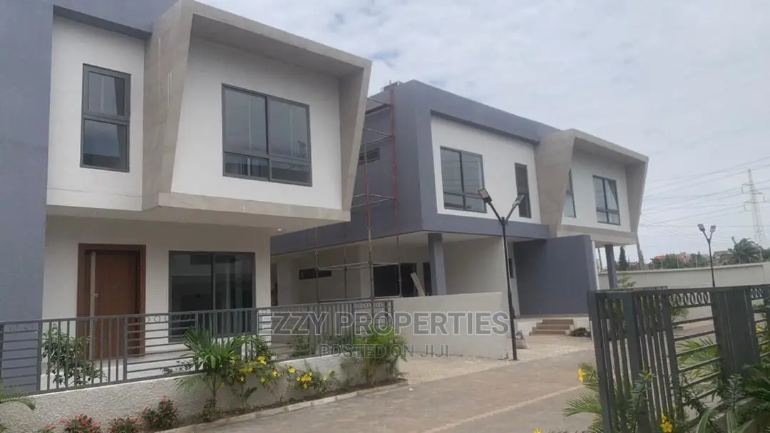 Furnished 3bdrm Duplex in East Legon for rent in East Legon