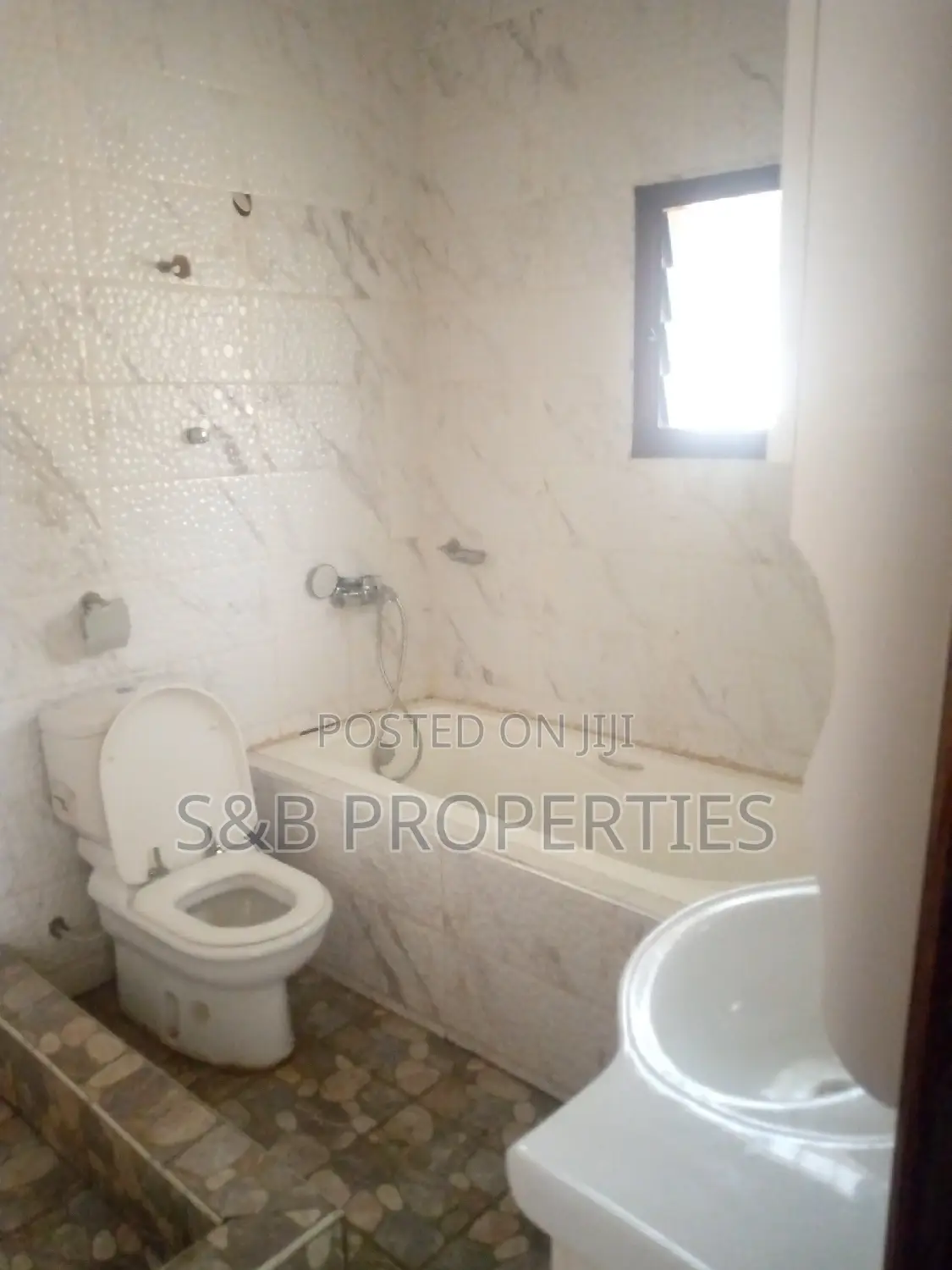 5bdrm House in Kwabenya Acp, Ga East Municipal for sale in Ga East Municipal