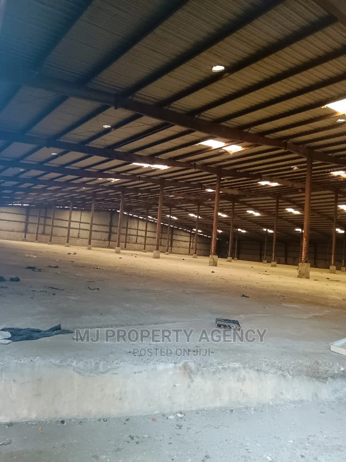 10000sqm Warehouse in Tema Metropolitan