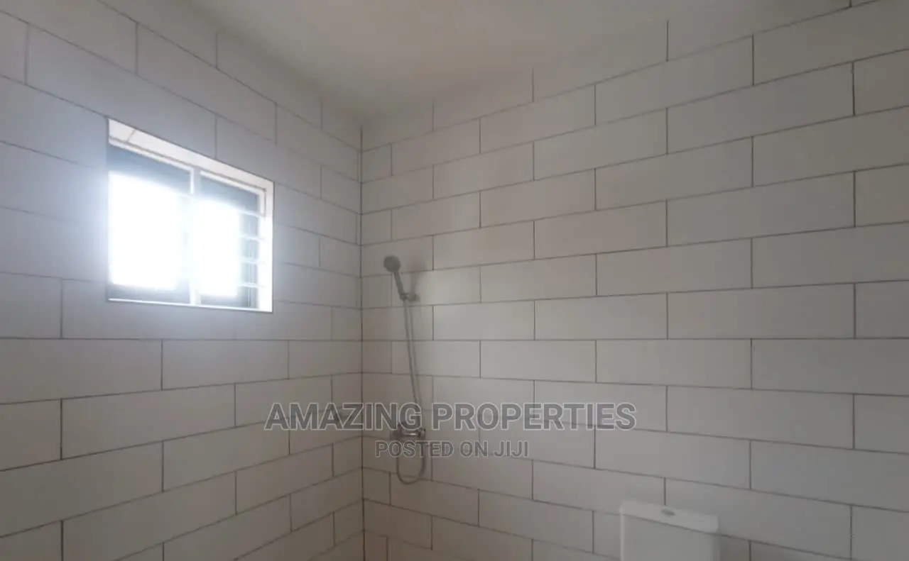 4bdrm House in Lake Side Estate for Sale in Lake Side Estate