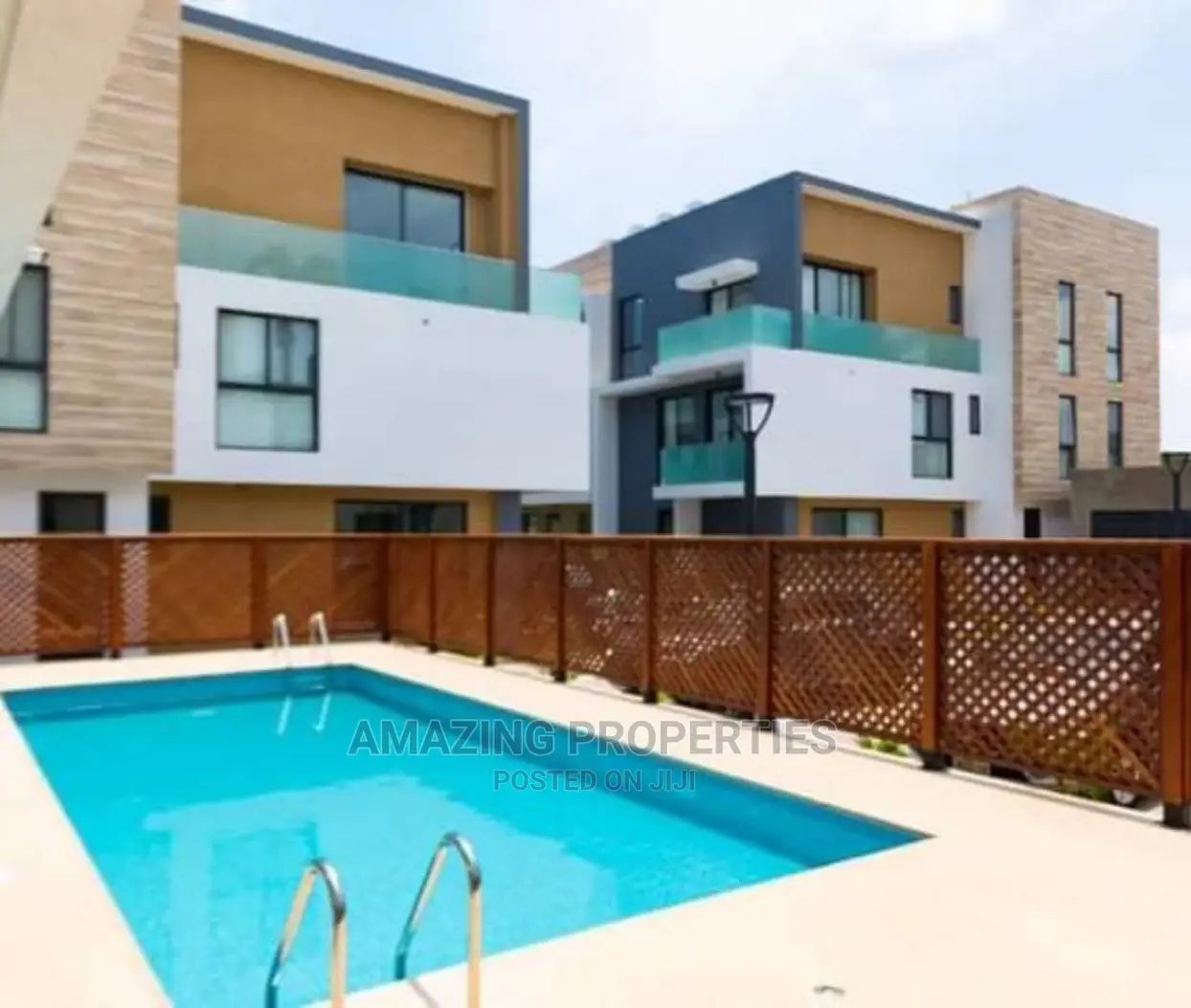 4bdrm Townhouse/Terrace in Cantonments for Rent in Cantonments