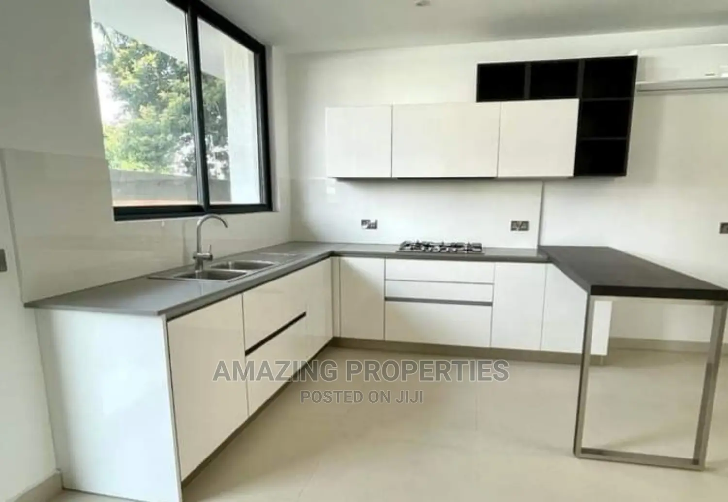4bdrm Townhouse/Terrace in Cantonments for Rent in Cantonments
