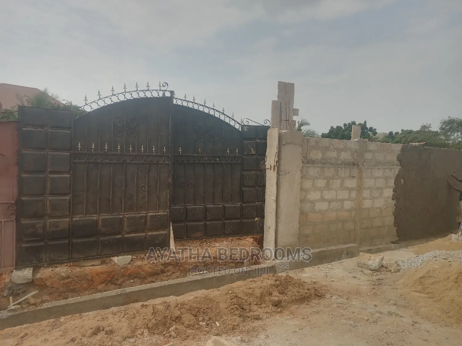 Half Plot at Tseaddo Round About Going for Sale in Tseaddo