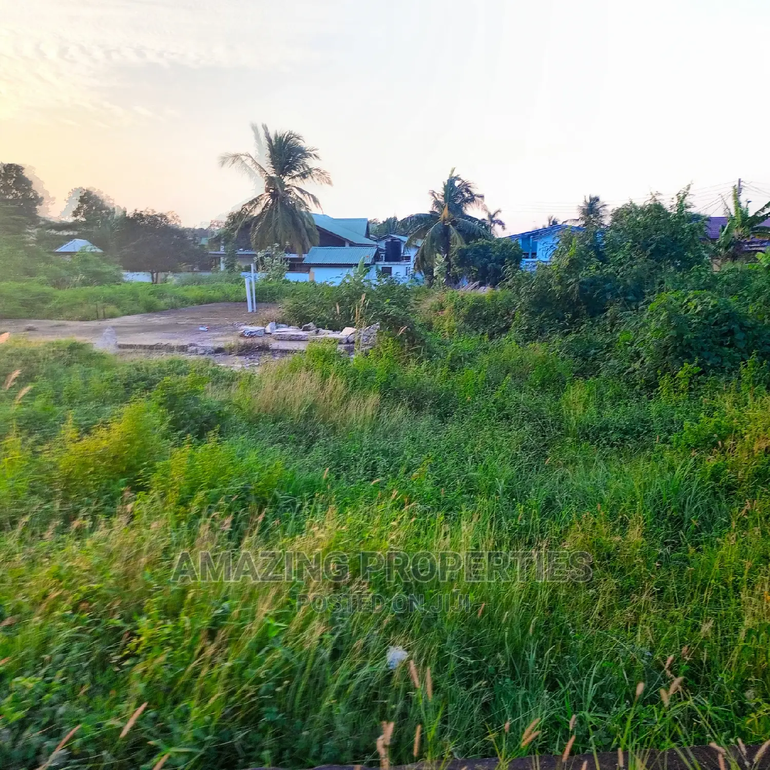 East Legon American House LAND SIZE:* 1 Acre of Land Title in East Legon
