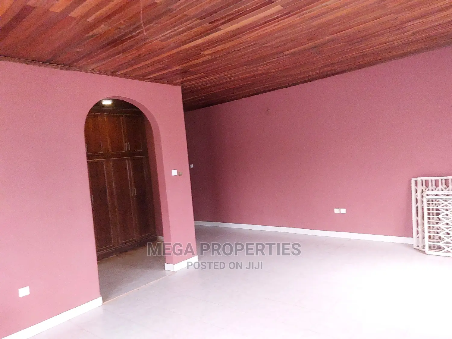 5bdrm House in East Legon for rent in East Legon
