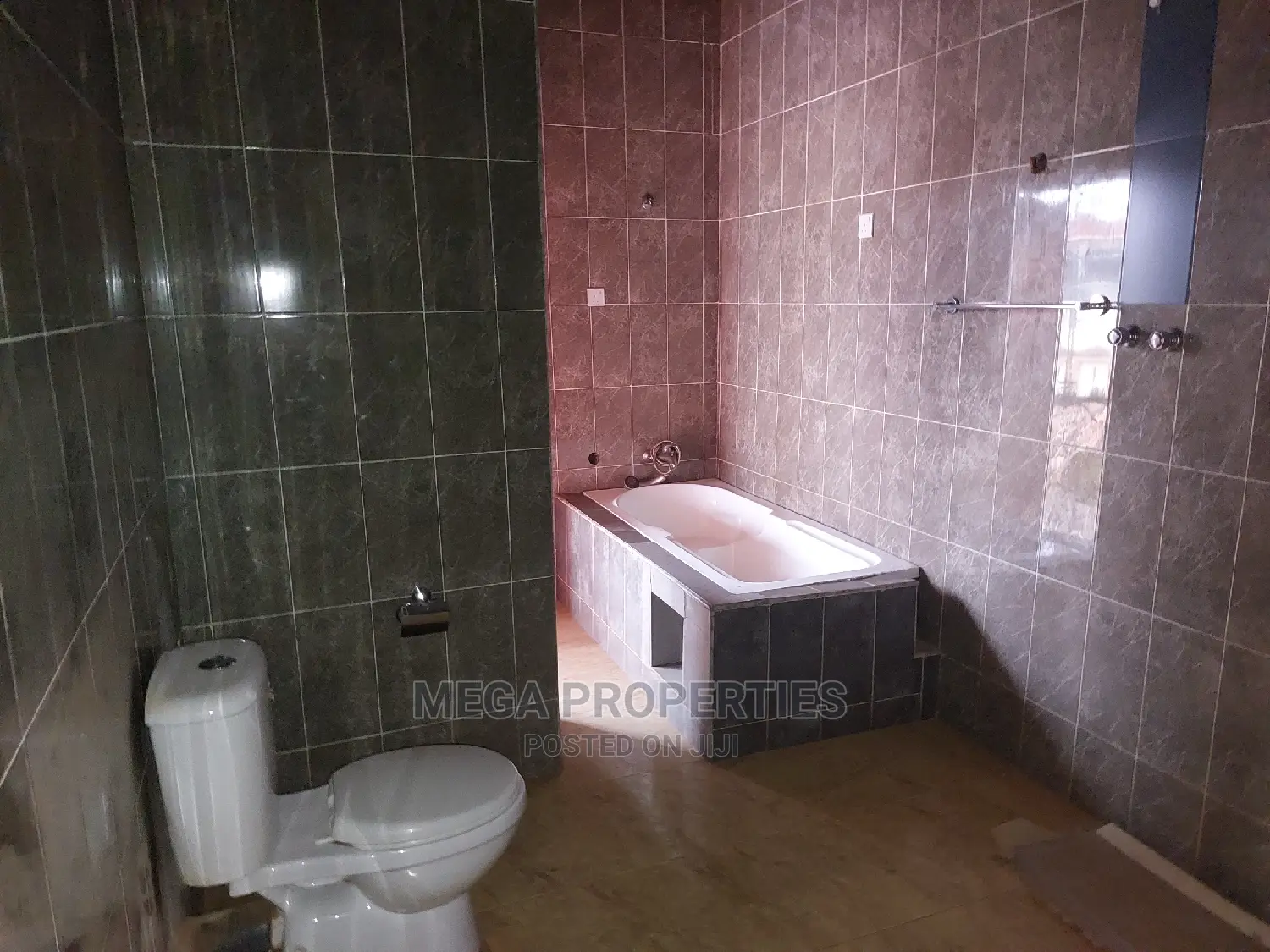 5bdrm House in East Legon for rent in East Legon