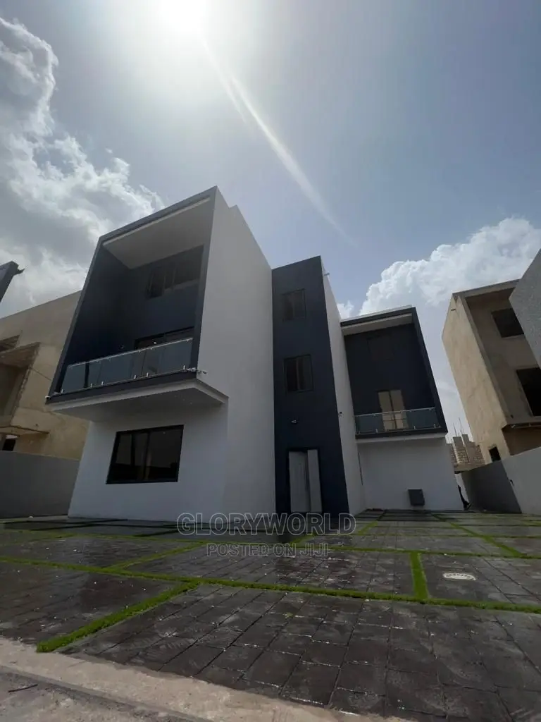 5bdrm House in East Legon for sale in East Legon