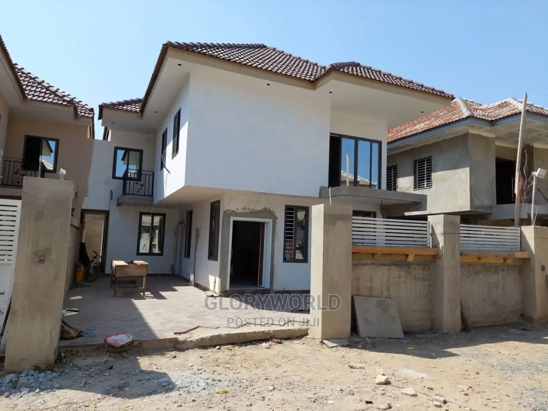 4bdrm House in Spintex for sale in Spintex