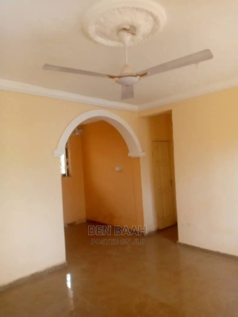2bdrm Apartment in Ben Properties, Haatso for rent in Haatso