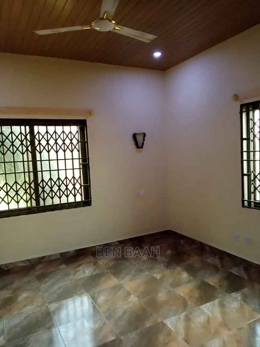 3bdrm Apartment in Ben Properties, Haatso for rent in Haatso